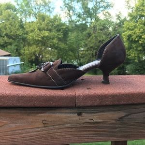 Carina Italian Brown Suede pumps